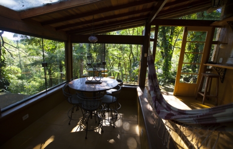 Cochicho-CasaCabana-Sala-Contra